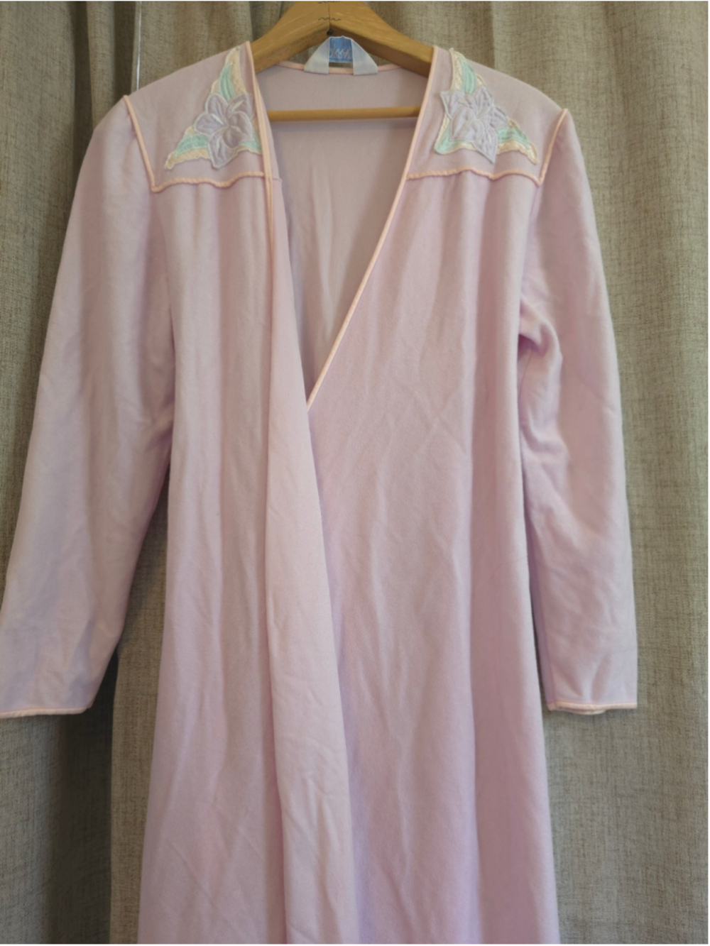 Vintage 80s Lorraine Robe Size S Light Pink Long Sleeve Floral Patch Embroidery - Picture 12 of 15